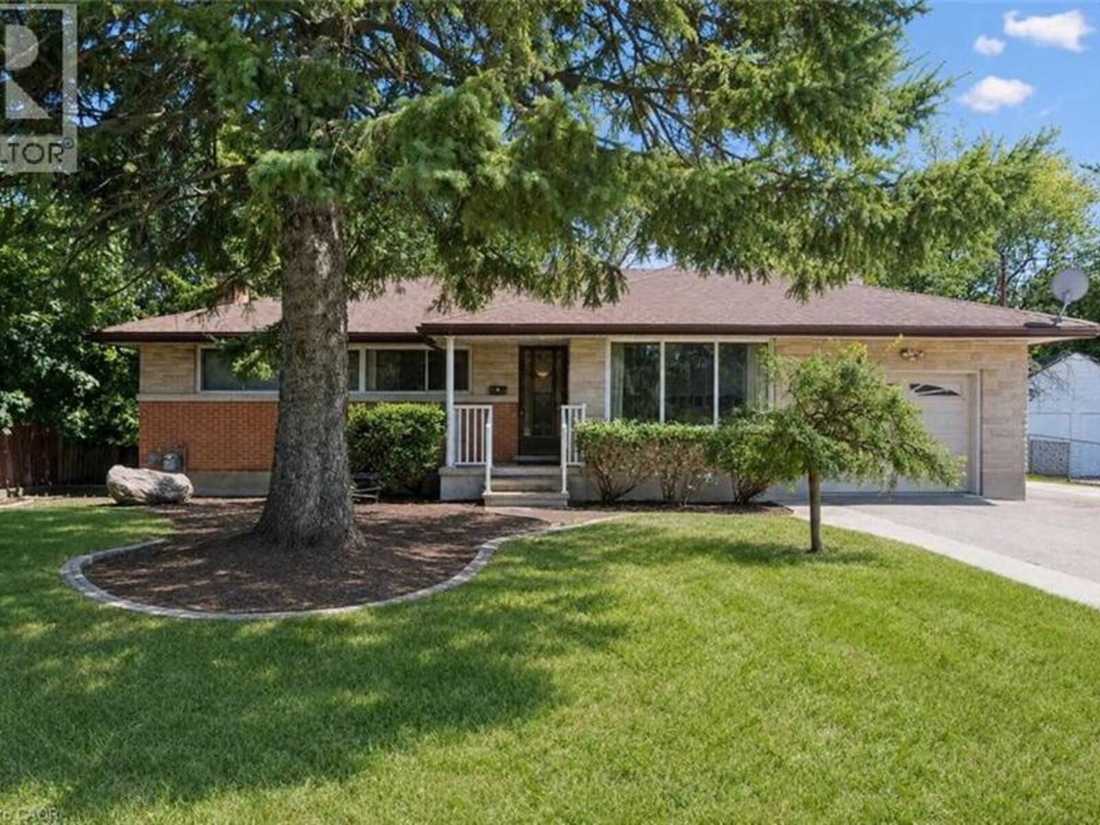 289 SPEEDVALE Avenue E, Guelph, Ontario N1E 1M8