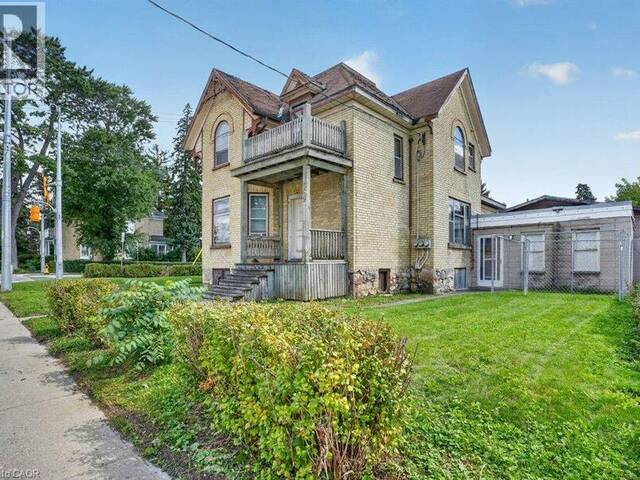 569 FREDERICK Street Kitchener Ontario, N2B 2A7 - Multi-family Home For Sale