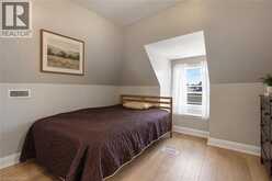 106 BARNESDALE Avenue N | Hamilton Ontario | Slide Image Thirty-one