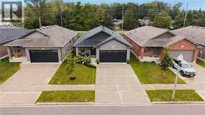 4 PARKMEADOW Place | Listowel Ontario | Slide Image Thirty-four