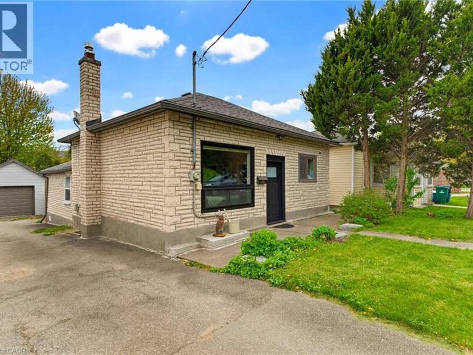 25 BEVERLY Street, Cambridge, Ontario N1R 3Z4