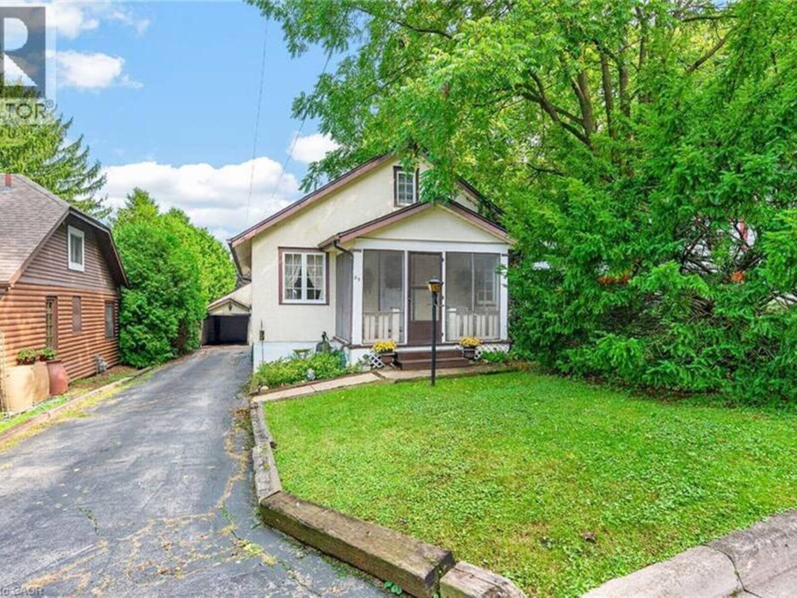 63 ROBINSON Street S, Grimsby, Ontario L3M 3C7