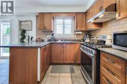 21 JONATHON Court | Hamilton Ontario | Slide Image Thirteen