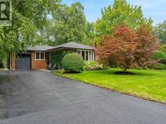 1529 WEMBURY Road Mississauga Ontario, L5J 2L8