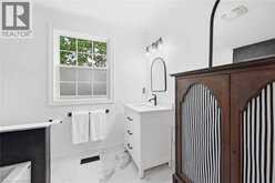 51 CHATTERSON Drive | Ancaster Ontario | Slide Image Twenty-nine