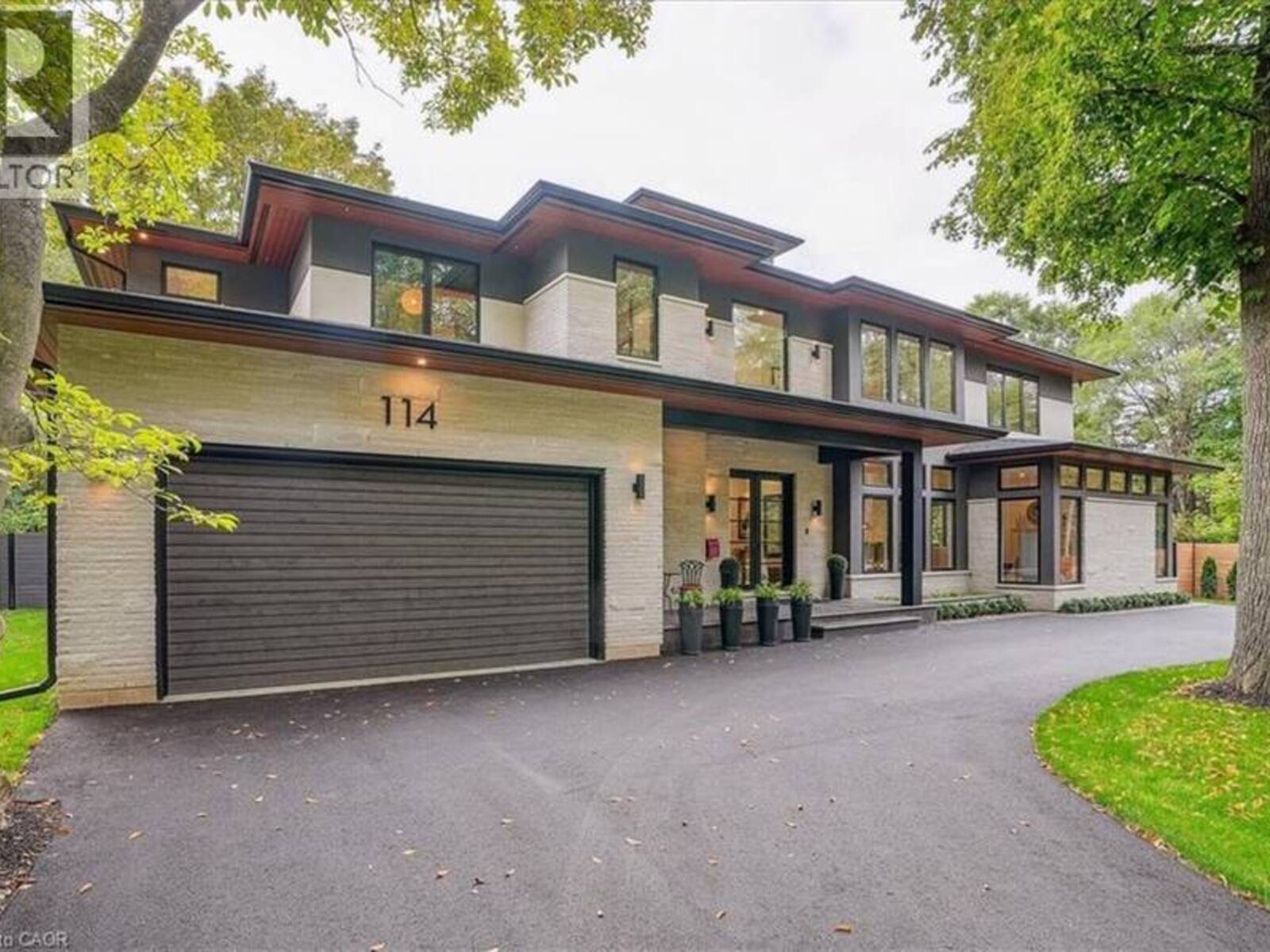 114 REDING Road, Ancaster, Ontario L9G 1M8