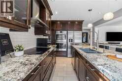 6624 MOCKINGBIRD Lane | Mississauga Ontario | Slide Image Four