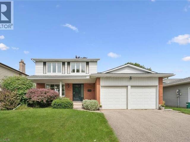 224 FOXHUNT Road Waterloo Ontario, N2K 2R9 - 3 Bedrooms Home For Sale