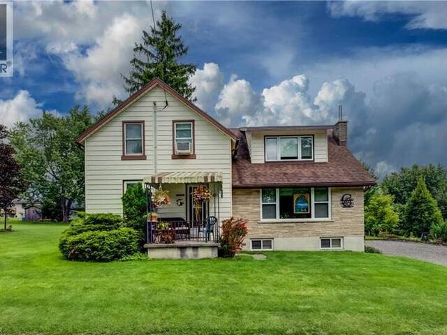 5465 KING Street Wellesley Ontario, N0B 2T0 - 4 Bedrooms Home For Sale
