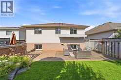 28 COLONIAL Crescent | Grimsby Ontario | Slide Image Forty