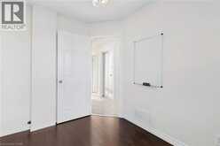 35 THAMES Way | Hamilton Ontario | Slide Image Eight