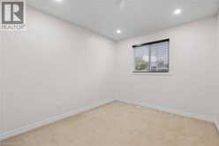 35 THAMES Way | Hamilton Ontario | Slide Image Seventeen