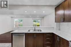 35 THAMES Way | Hamilton Ontario | Slide Image Thirteen