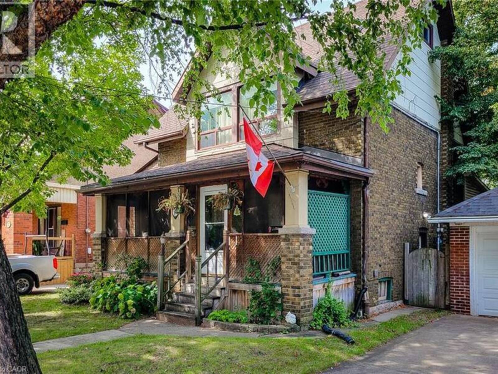 12 LEINSTER Avenue S, Hamilton, Ontario L8M 3A1