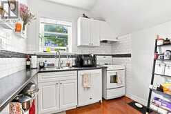 406 DUKE Street W | Kitchener Ontario | Slide Image Eighteen