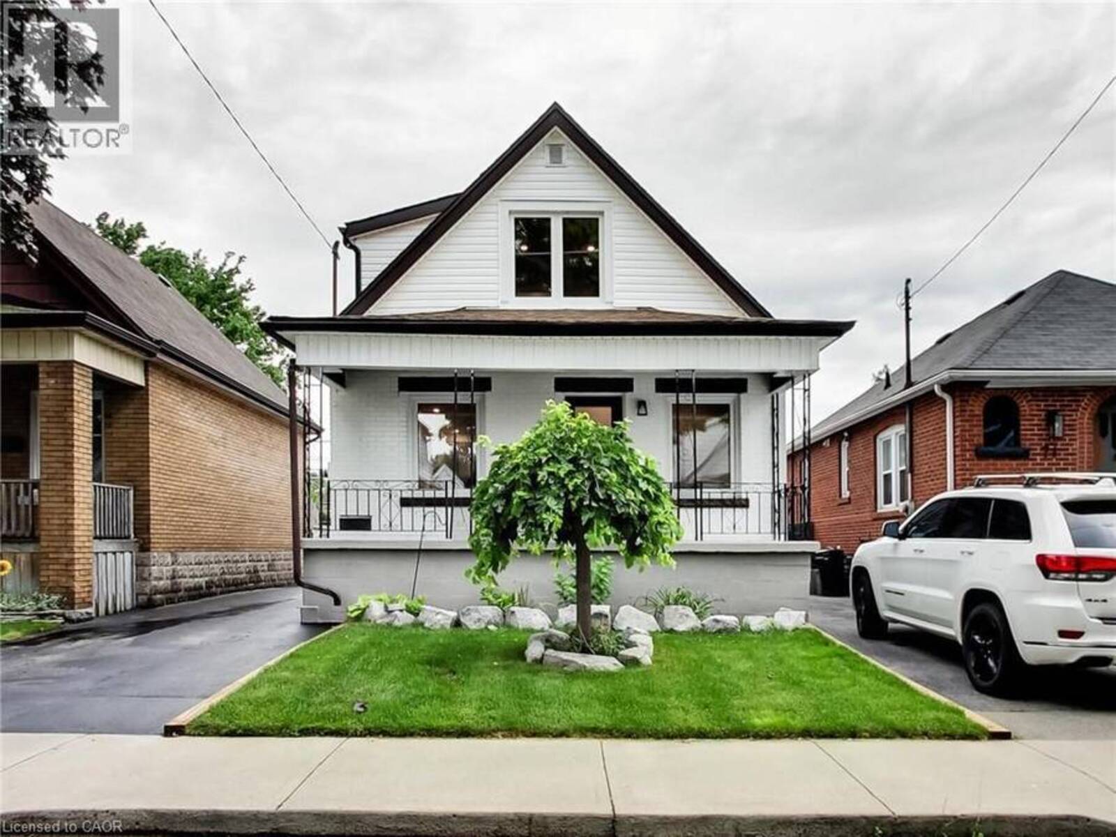 67 COPE Street, Hamilton, Ontario L8H 5B1