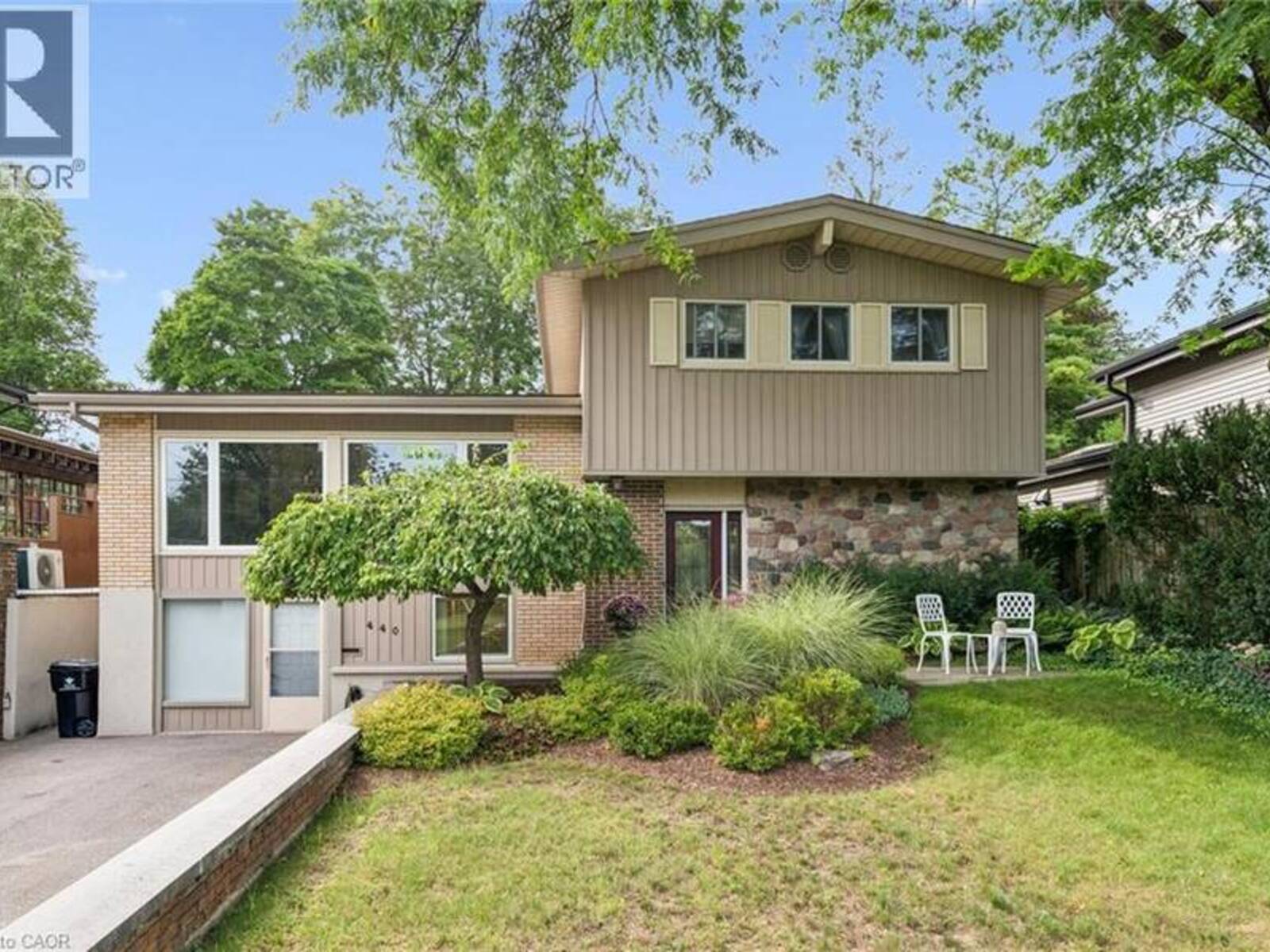 440 MANCHESTER Road, Kitchener, Ontario N2B 1A5