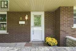 8 EMMING Court | Hamilton Ontario | Slide Image Five