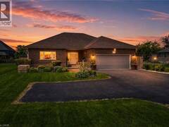 353 STATION Street Smithville Ontario, L0R 2A0