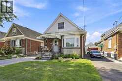 38 GARSIDE Avenue S | Hamilton Ontario | Slide Image Two