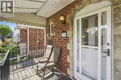 38 GARSIDE Avenue S | Hamilton Ontario | Slide Image Four