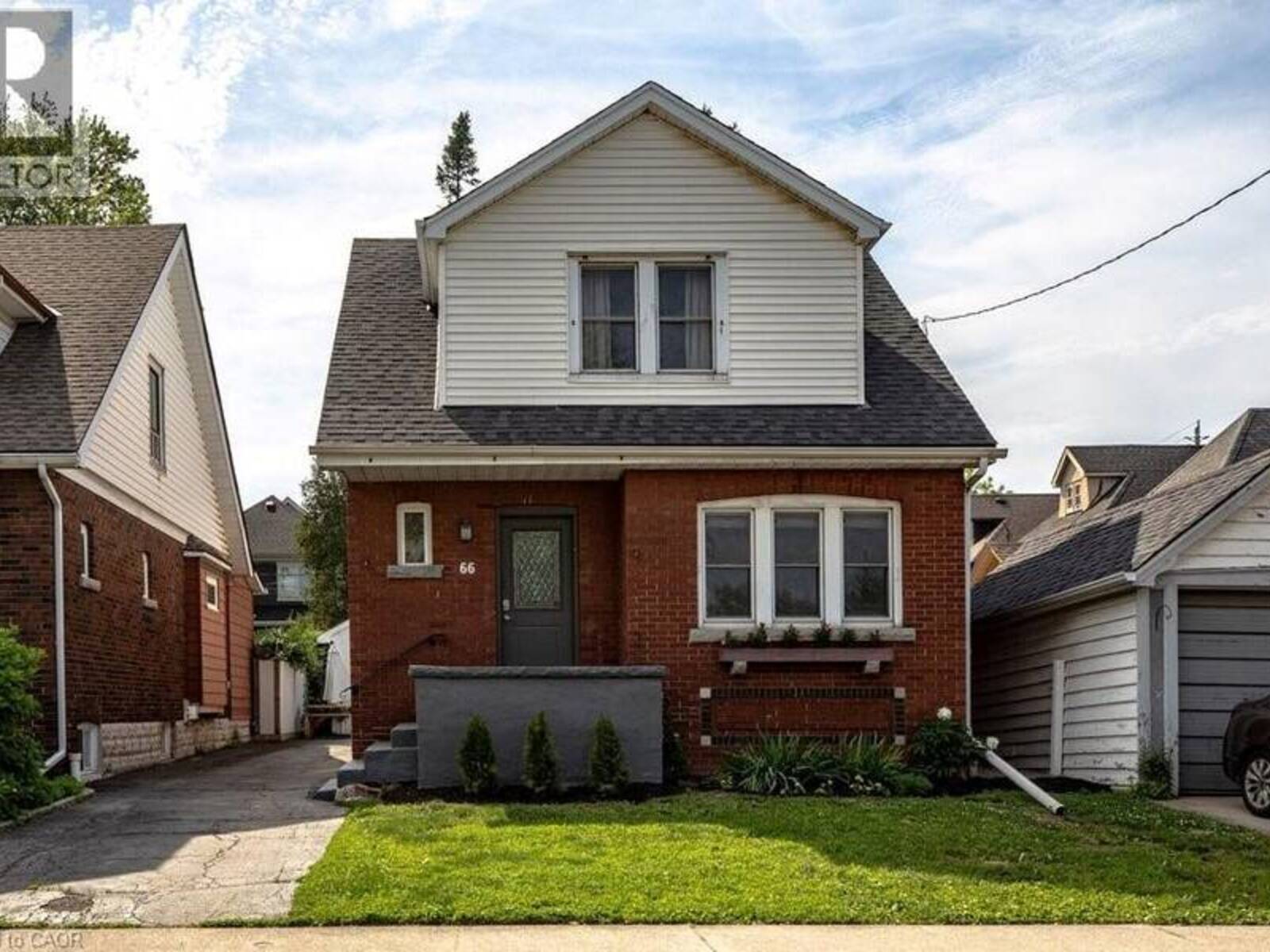 66 EDGEMONT Street S, Hamilton, Ontario L8K 2H5