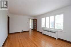 8 KINGSWAY Drive | Hamilton Ontario | Slide Image Nine