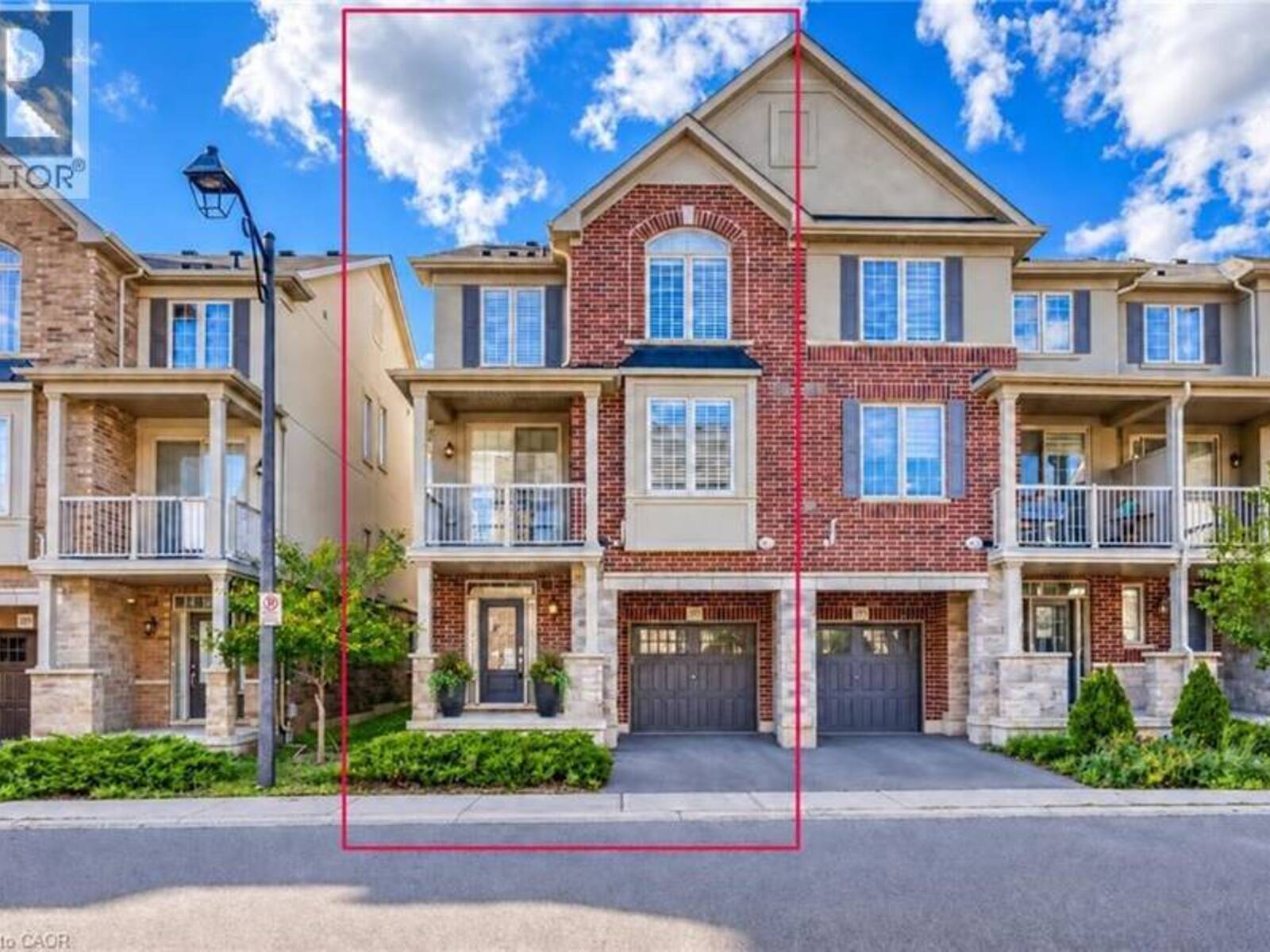 393 GRANTHAM Common, Oakville, Ontario L6H 7E3