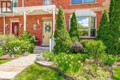 4 EDGEWATER Drive | Hamilton Ontario | Slide Image Three
