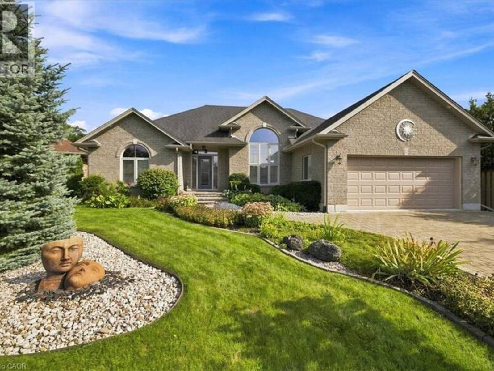 25 BIRCH Avenue, Port Dover, Ontario N0A 1N6