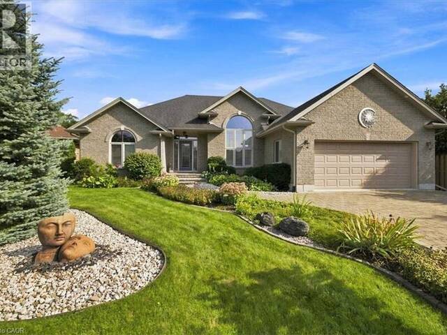 25 BIRCH Avenue Port Dover Ontario, N0A 1N6 - 5 Bedrooms Home For Sale