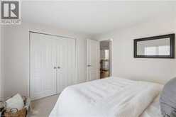 48 BRIDGEPORT Crescent | Hamilton Ontario | Slide Image Thirty-seven