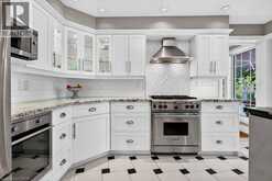 3151 LAKESHORE Road | Burlington Ontario | Slide Image Thirteen