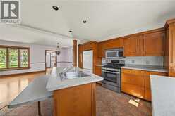 13 LAKESIDE Drive | Grimsby Ontario | Slide Image Twenty-two