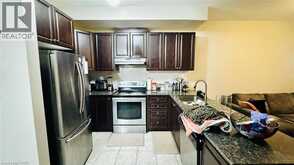 8 RABBIT RUN Way | Brampton Ontario | Slide Image Sixteen