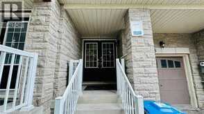 8 RABBIT RUN Way | Brampton Ontario | Slide Image Three