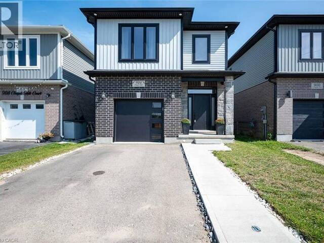 904 CHAPEL HILL Court Kitchener Ontario, N2R 0P4 - 3 Bedrooms Home For Sale