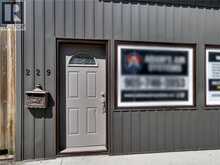 229 PARKDALE Avenue N | Hamilton Ontario | Slide Image Two