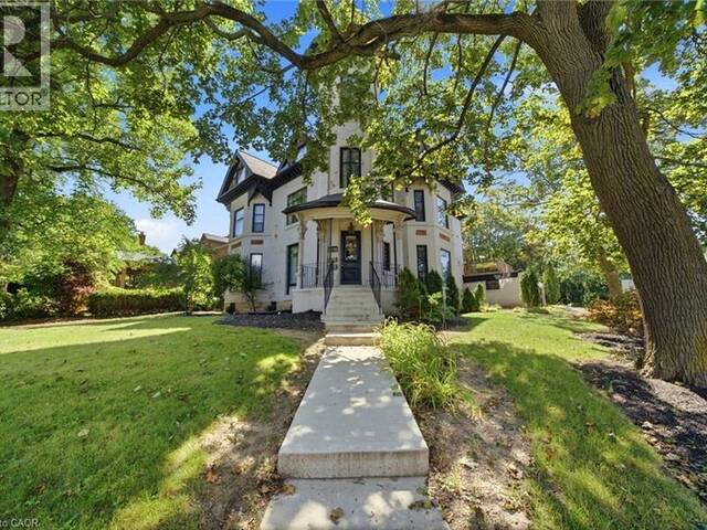 347 QUEEN Street S Hamilton Ontario, L8P 2P7 - 10 Bedrooms Home For Sale