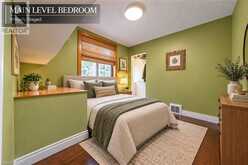 22 ARKLEDUN Avenue | Hamilton Ontario | Slide Image Sixteen