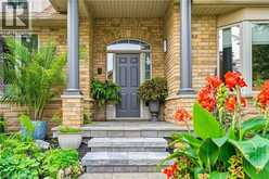 517 GENISTA Drive | Burlington Ontario | Slide Image Three
