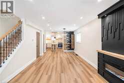 250 ROSSLYN Avenue N | Hamilton Ontario | Slide Image Nine