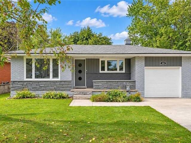106 KENNETH Avenue Kitchener Ontario, N2A 1W2 - 4 Bedrooms Home For Sale