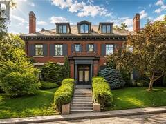 5 UNDERCLIFFE Avenue Hamilton Ontario, L8P 3G9