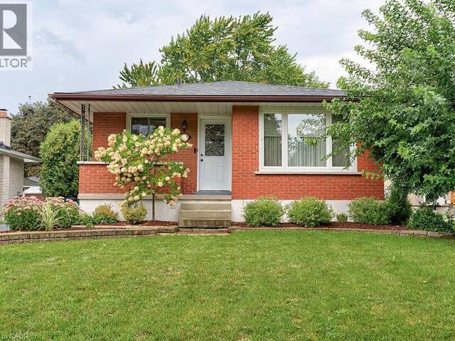 210 SHELLEY Drive Kitchener Ontario, N2C 1N1 - 4 Bedrooms Home For Sale