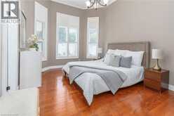 151 MOORE Crescent | Hamilton Ontario | Slide Image Fifteen