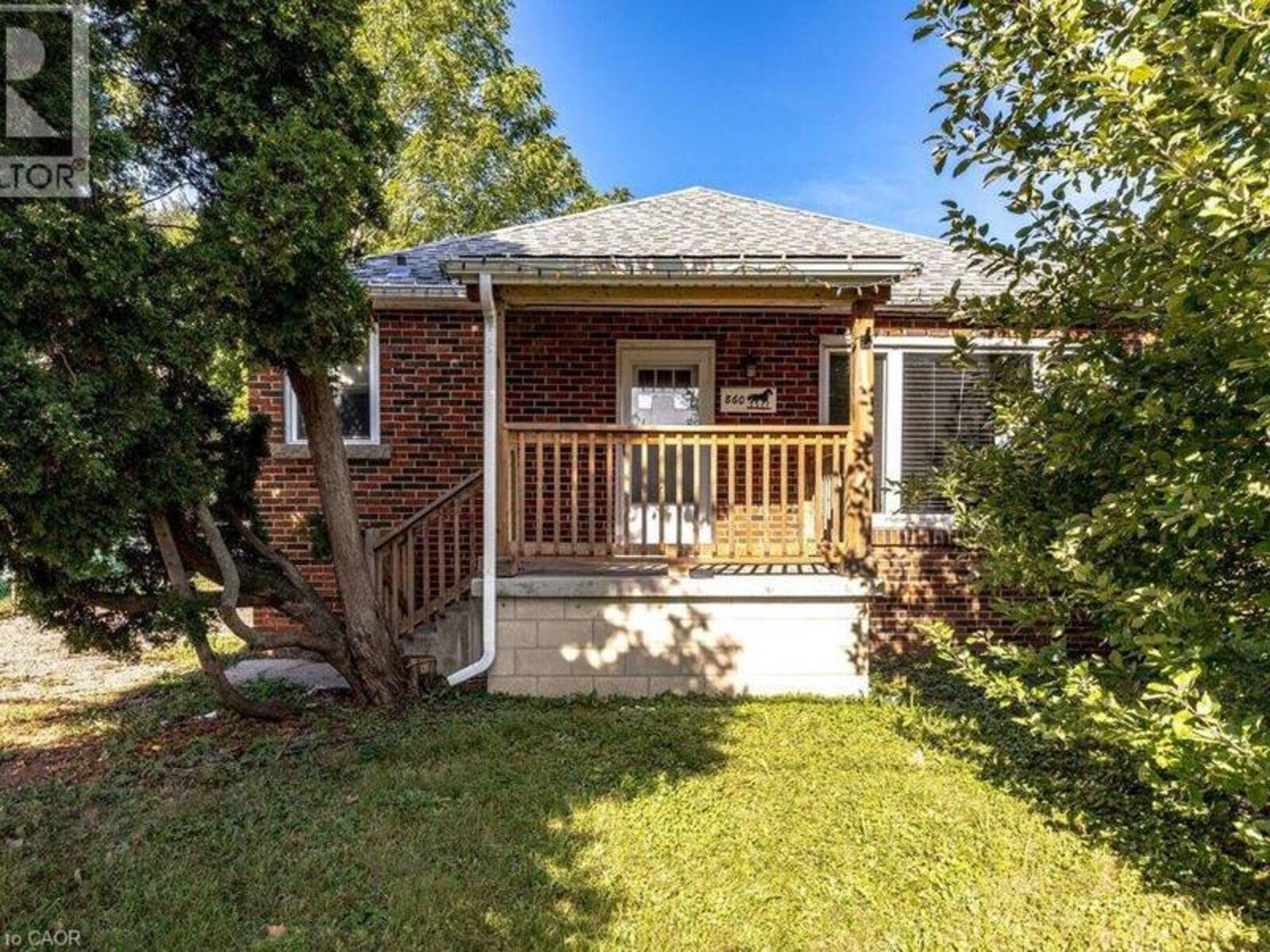 860 GARTH Street, Hamilton, Ontario L9C 4K8