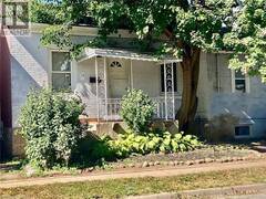 9 WOODLAND Avenue St. Catharines Ontario, L2R 5A1