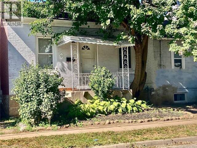 9 WOODLAND Avenue St. Catharines Ontario, L2R 5A1 - 3 Bedrooms Home For Sale
