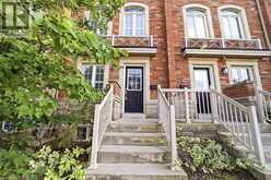 73 TED WRAY Circle | Toronto Ontario | Slide Image Two